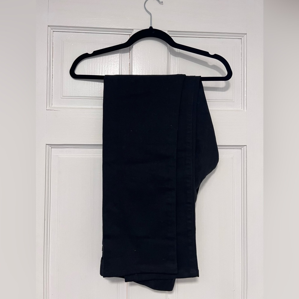jet black jeans Uniqlo waist 32 length 34